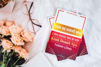 chụp ảnh sản phẩm sách